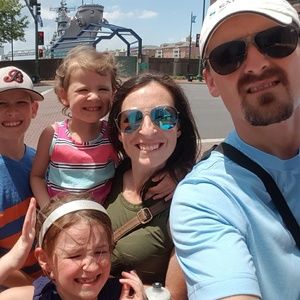 Meet your Posher, Lanea